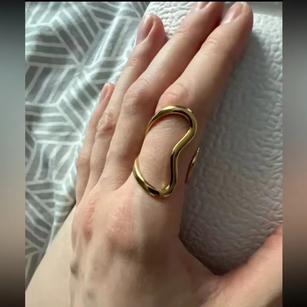 Abstract Gold Open Ring – Elegant Minimal Jewelry